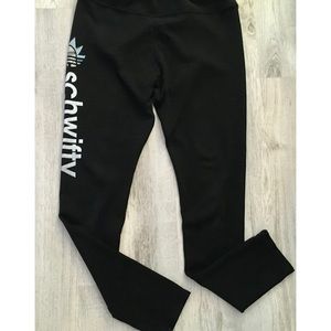 Comfortable & classic leggings.